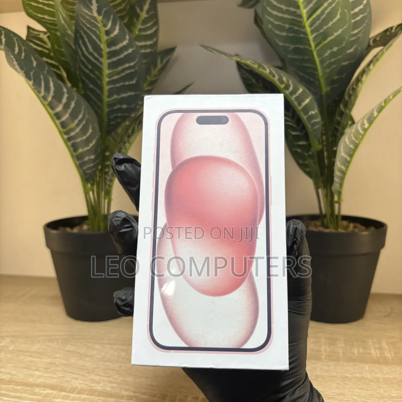 New Apple iPhone 15 256 GB Pink