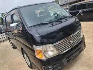 Nissan Caravan (Urvan) 2010 Black
