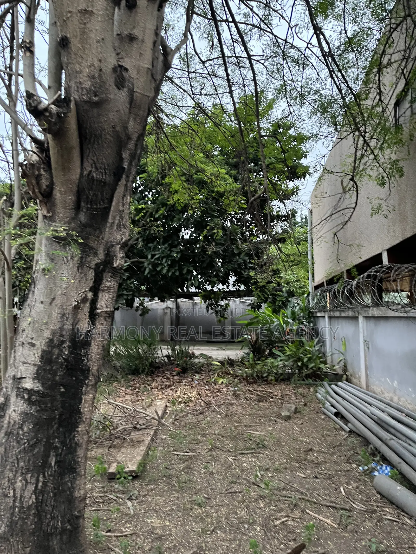 4bdrm House in Abofu for sale