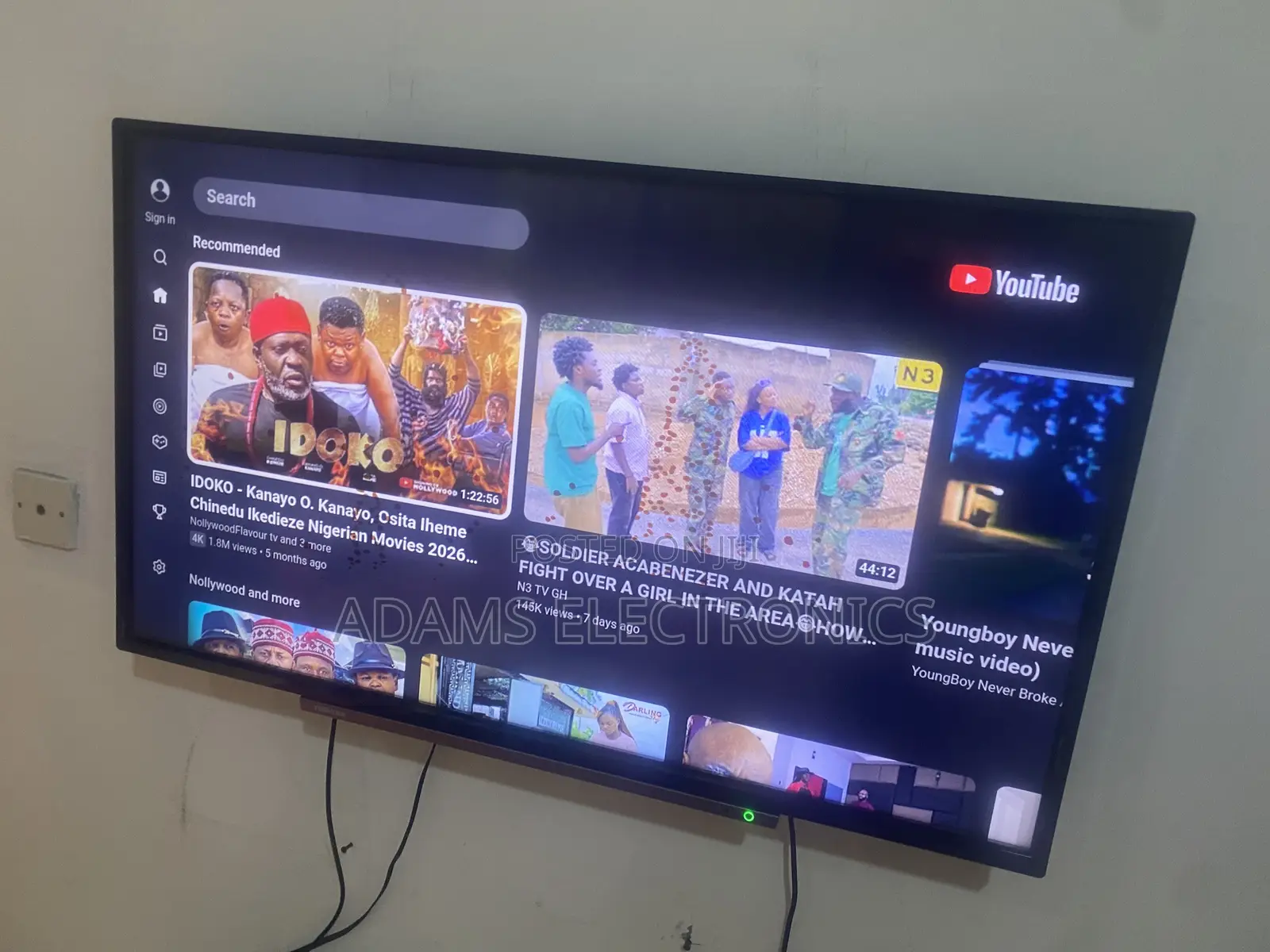 A Very Nice Home Used 40 Inches Smart Toshiba TV for Sale