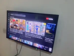A Very Nice Home Used 40 Inches Smart Toshiba TV for Sale