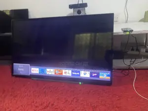 A Very Nice Home Used 40 Inches Smart Toshiba TV for Sale