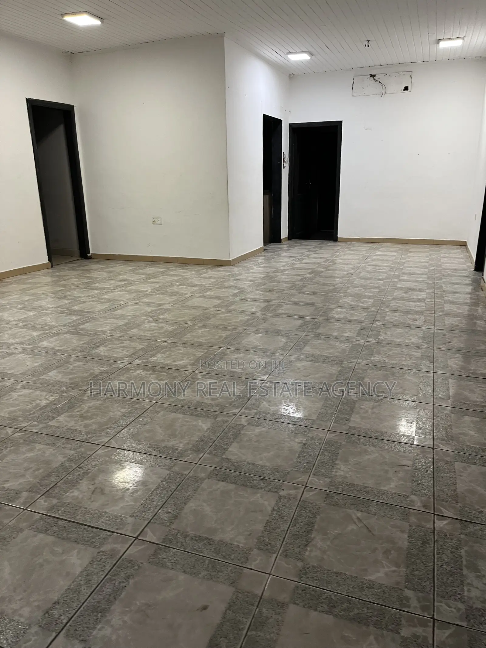 4bdrm House in Abofu for sale