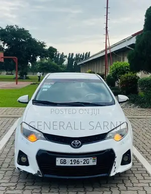 Toyota Corolla 2016 White