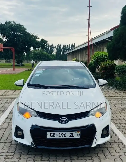 Toyota Corolla 2016 White