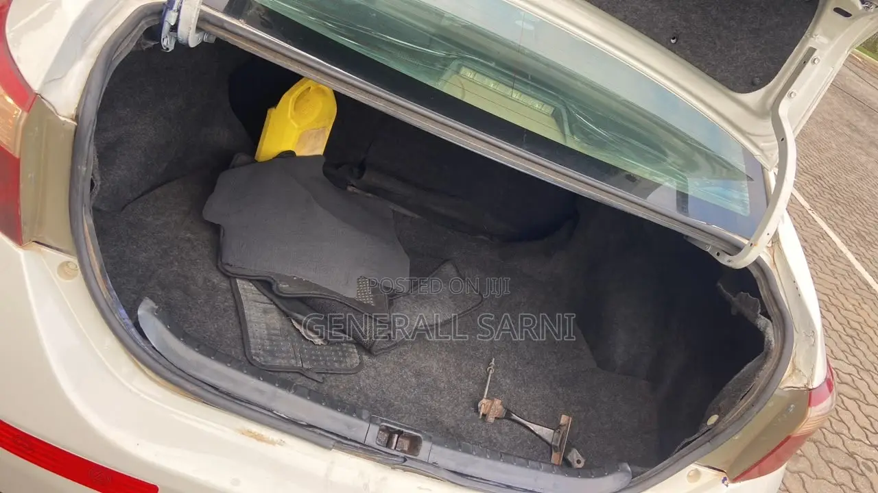 Toyota Corolla 2016 White