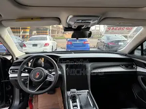 New Hongqi E-HS9 2025 Black