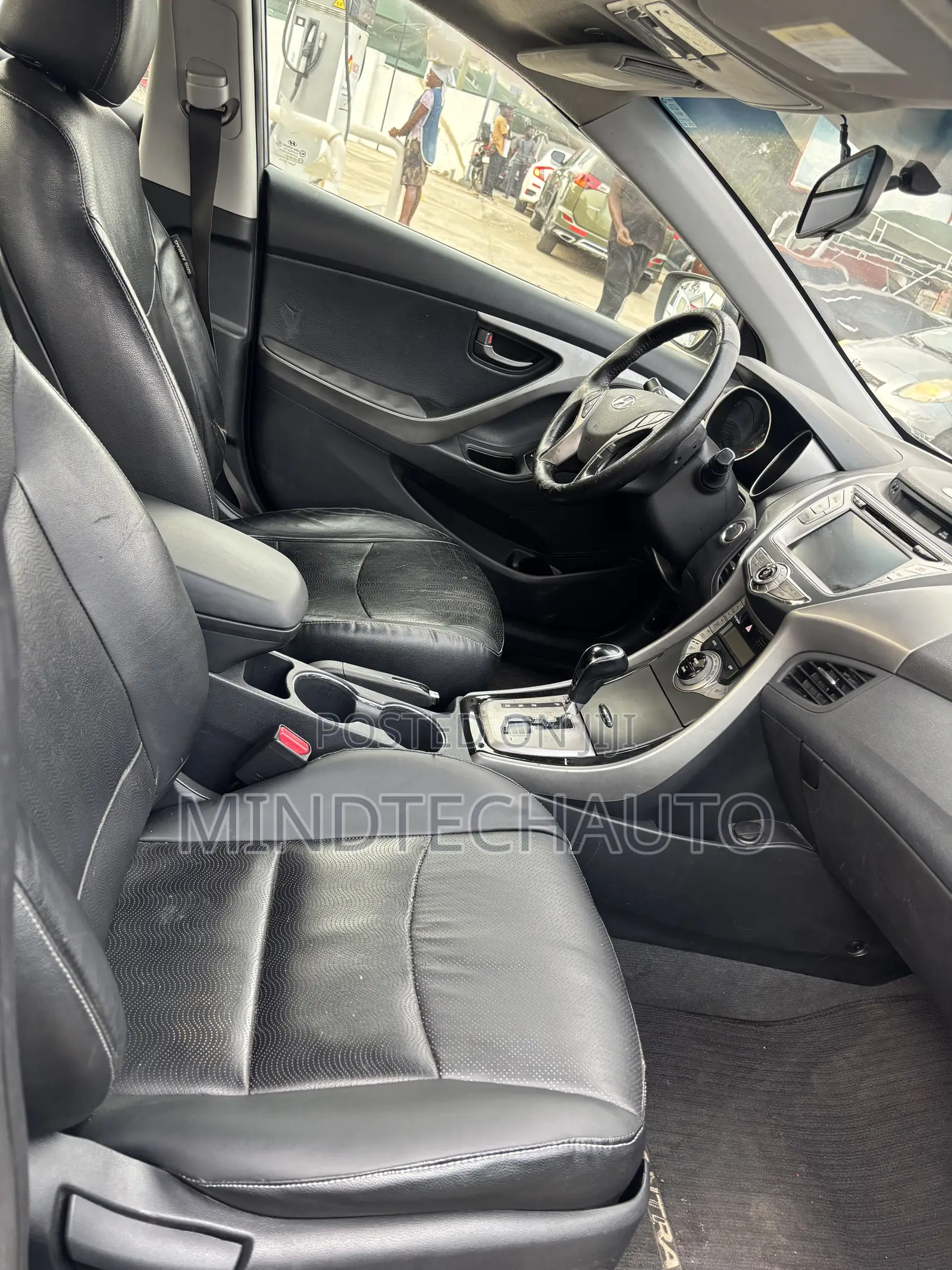 Hyundai Elantra Limited Sedan FWD (1.8L 4cyl 6A) 2013 Gray