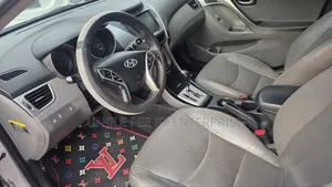 Hyundai Elantra 2017 Silver