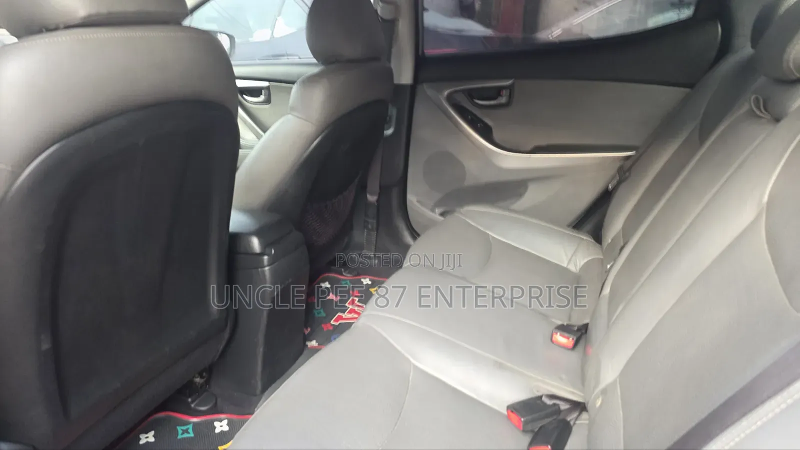 Hyundai Elantra 2017 Silver