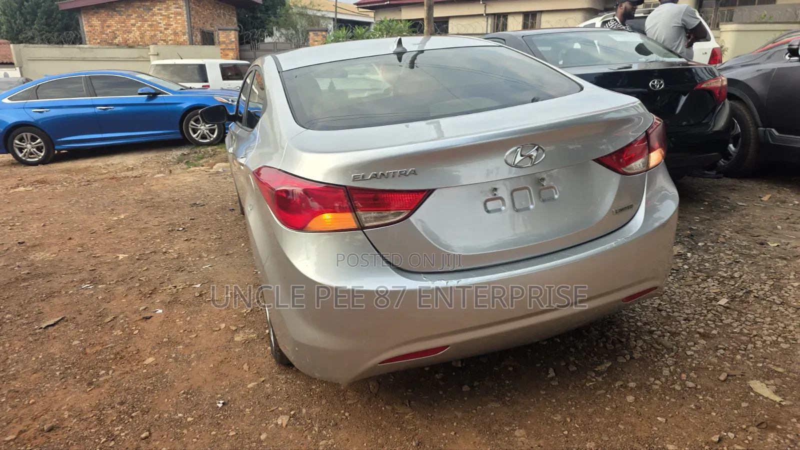 Hyundai Elantra 2017 Silver