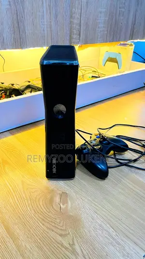 Xbox 360 Slim