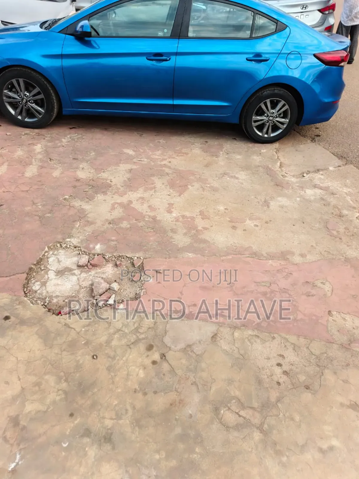 Hyundai Elantra Limited Sedan FWD (2.0L 4cyl 6A) 2017 Blue