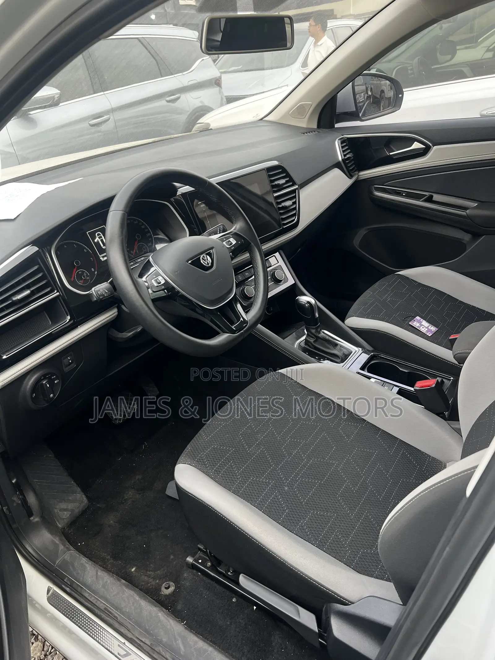 Volkswagen Jetta Sport Auto 2023 White