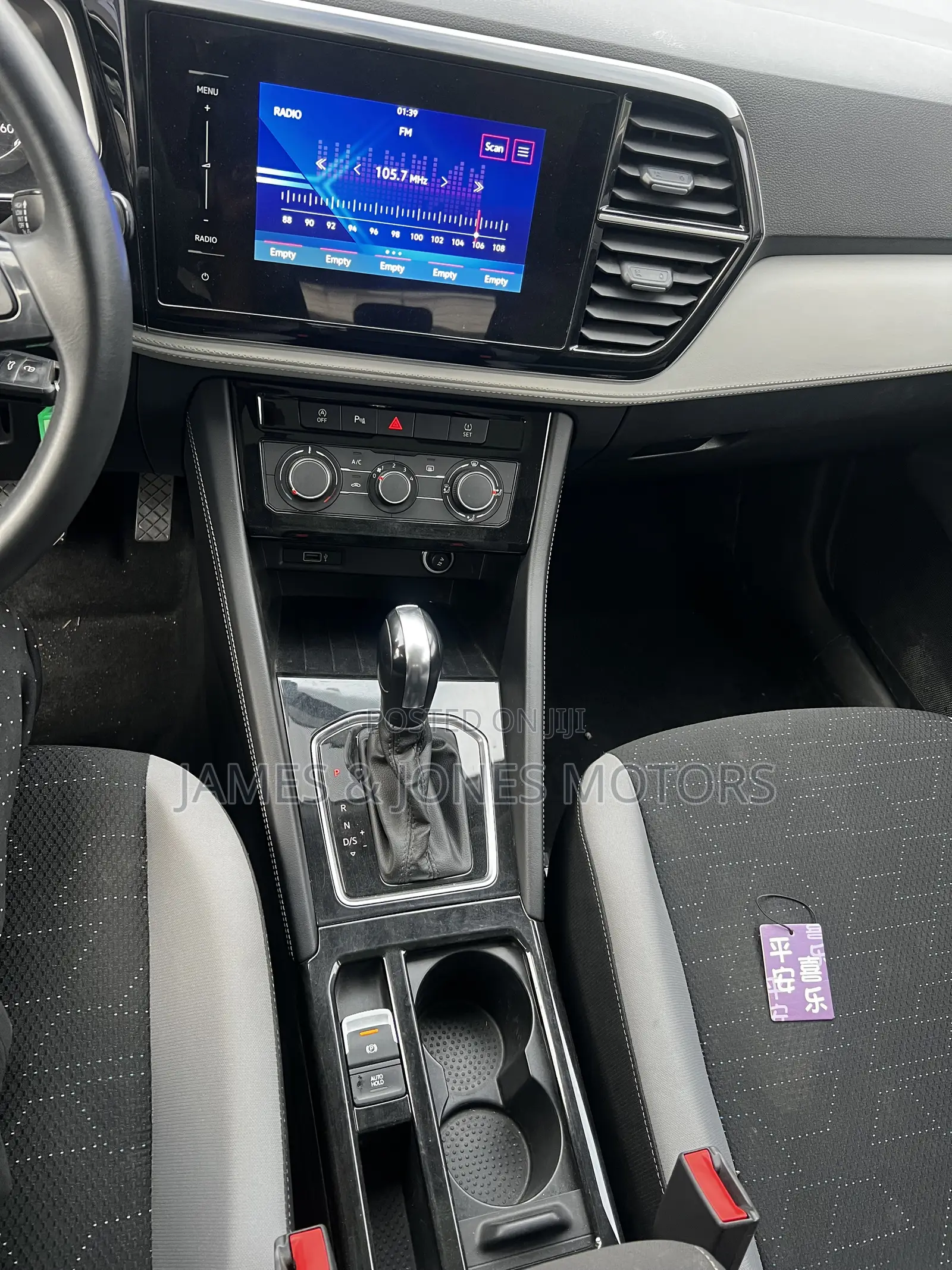 Volkswagen Jetta Sport Auto 2023 White