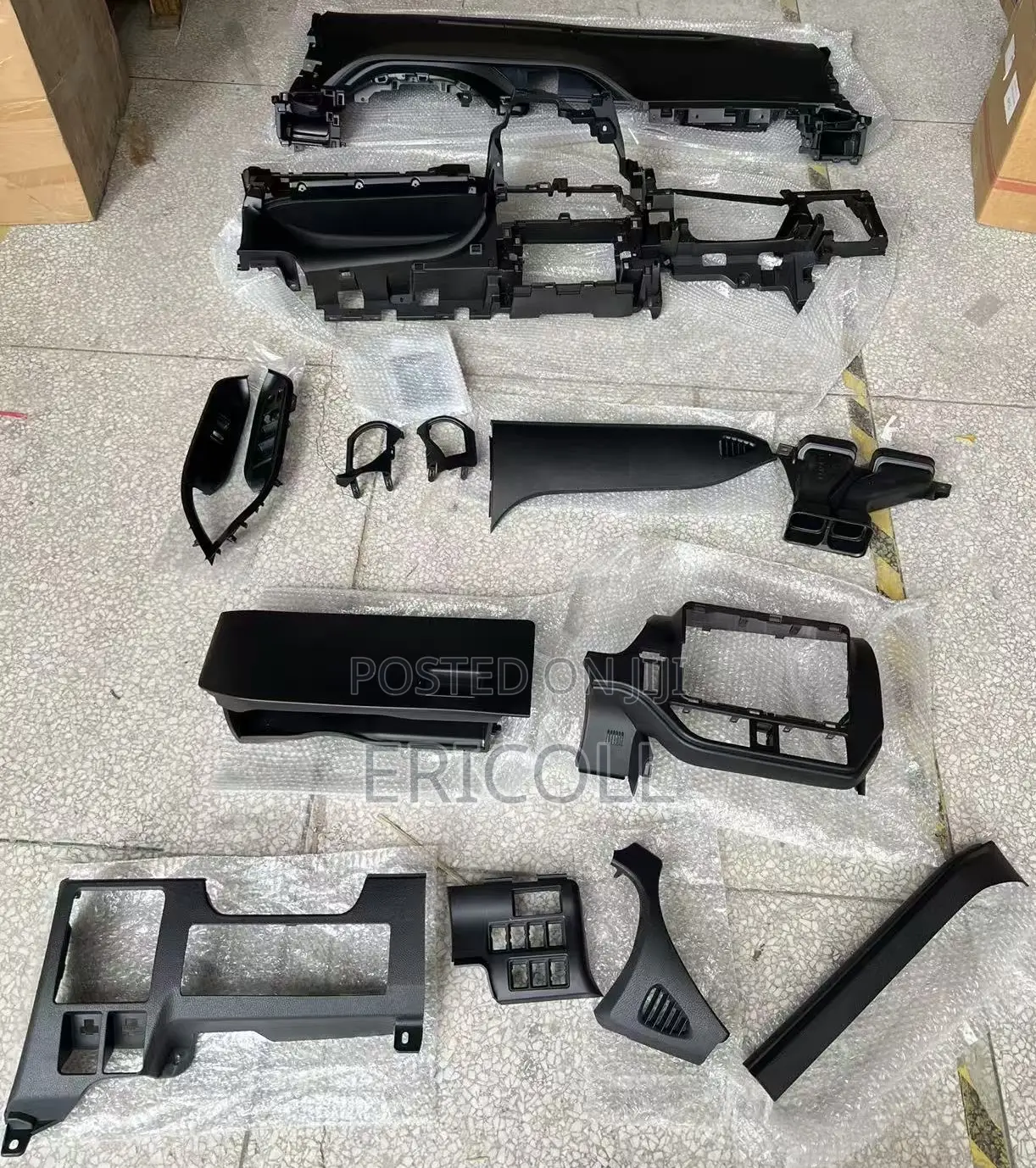 Brand New 2014 - 2018 Toyota Voxy Dashboards