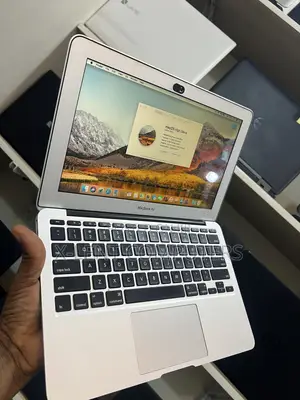 Laptop Apple MacBook Air 8GB Intel Core i5 SSD 128GB