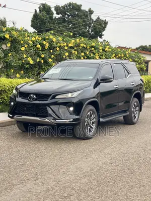 New Toyota Fortuner 2025 Black