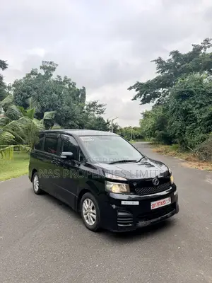 Toyota Voxy X 2WD 8-Seater 2014 Black