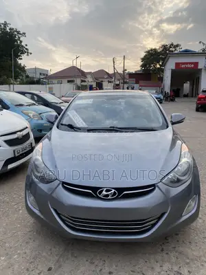 Hyundai Elantra Limited Sedan FWD (1.8L 4cyl 6A) 2016 Silver
