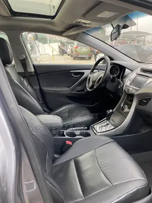 Hyundai Elantra Limited Sedan FWD (1.8L 4cyl 6A) 2016 Silver
