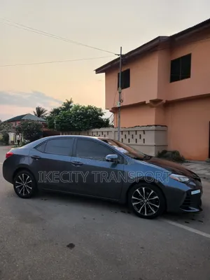 Toyota Corolla 2018 Gray