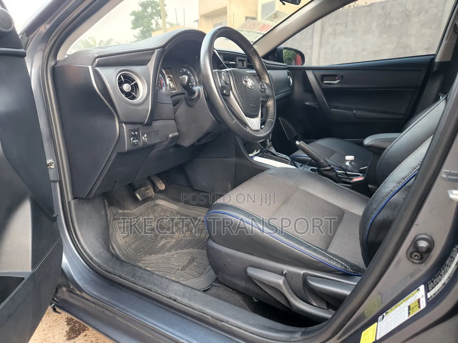 Toyota Corolla 2018 Gray