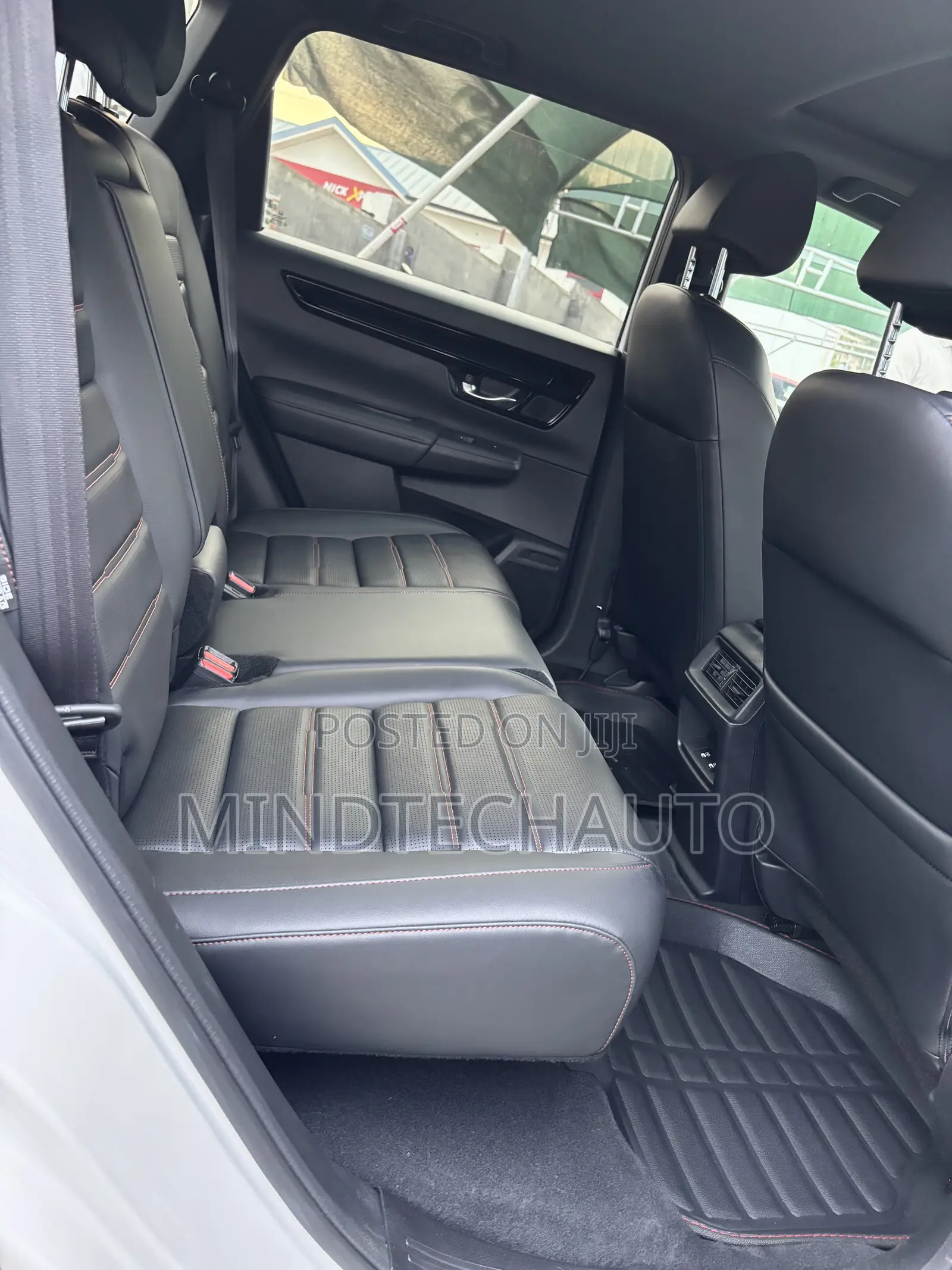 Honda CR-V LX AWD 2024 White