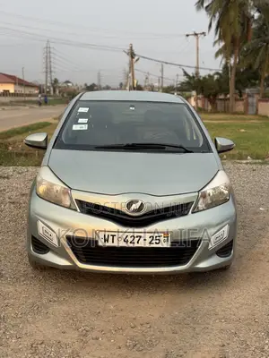 Toyota Vitz 1.3 FWD 5dr 2013