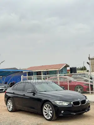BMW 320i Sedan RWD 2018 Black