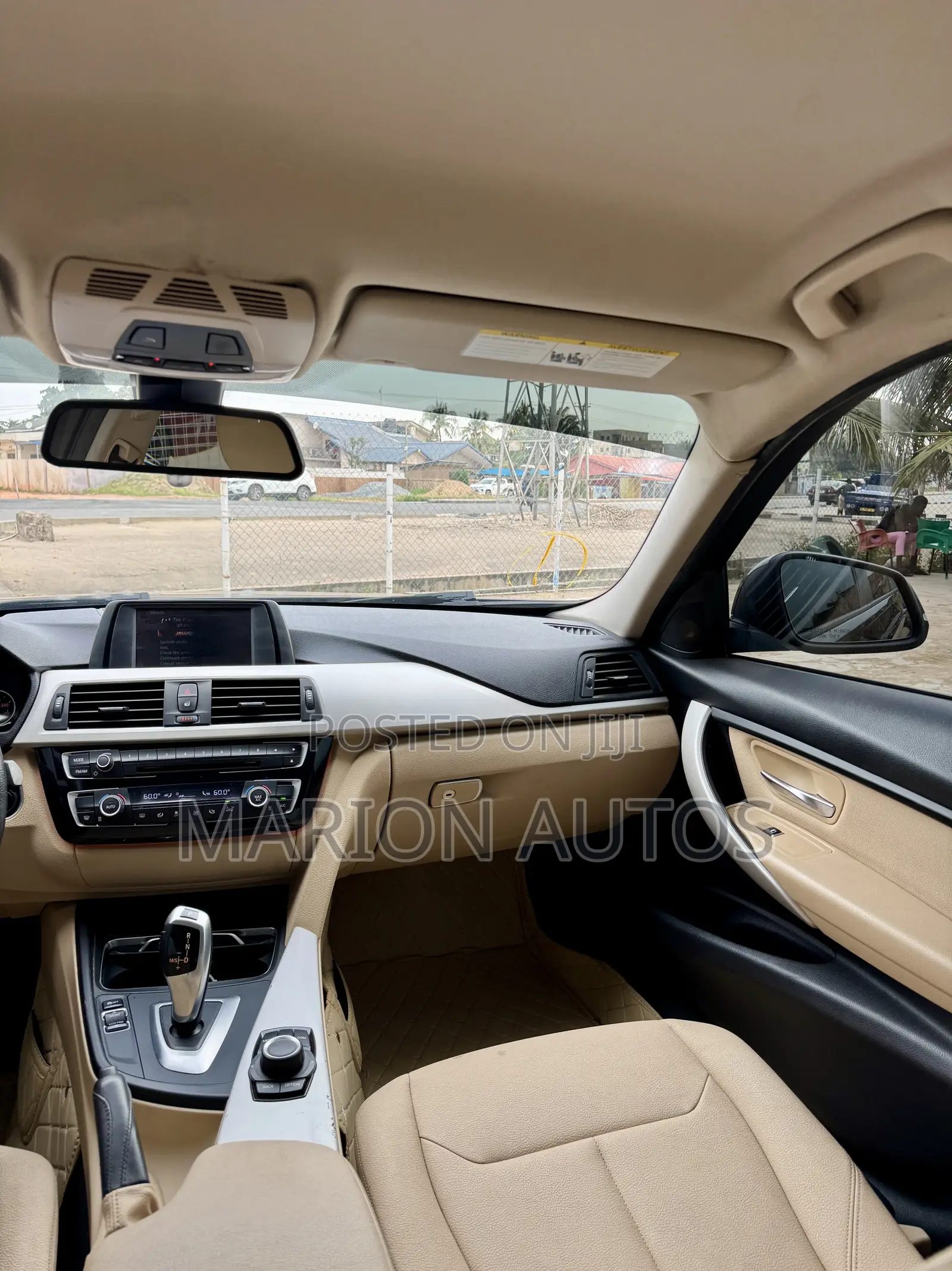 BMW 320i Sedan RWD 2018 Black