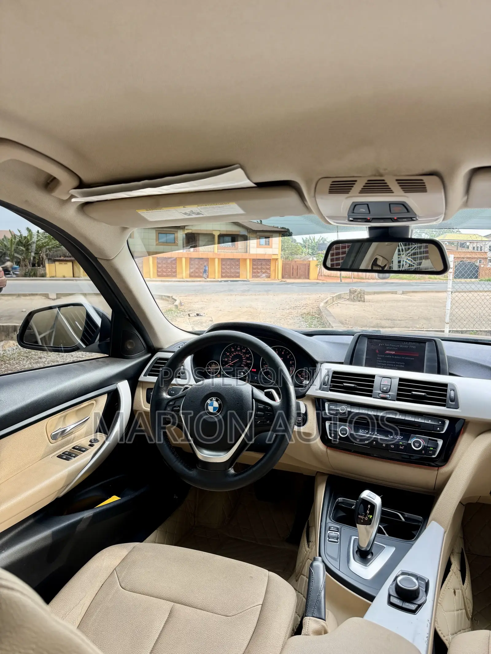 BMW 320i Sedan RWD 2018 Black