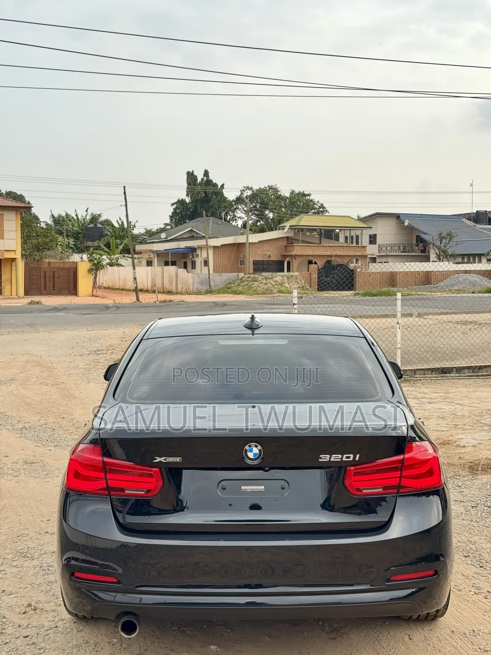 BMW 320i Sedan RWD 2018 Black