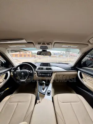 BMW 320i Sedan RWD 2018 Black