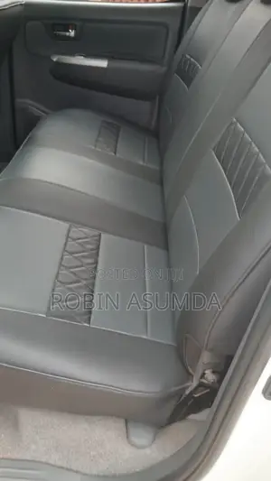 Toyota Hilux 3.0 D-4D 4x4 2013 White