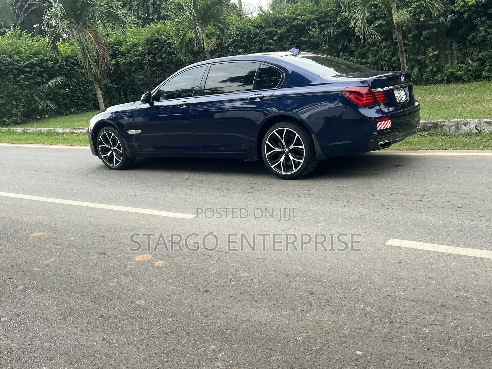 BMW 7 Series 750Li 4dr Sedan (4.4L 8cyl Turbo 8A) 2015 Blue