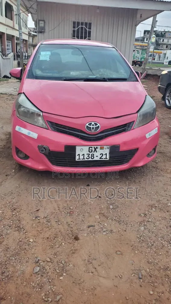 Toyota Vitz 2012 Pink