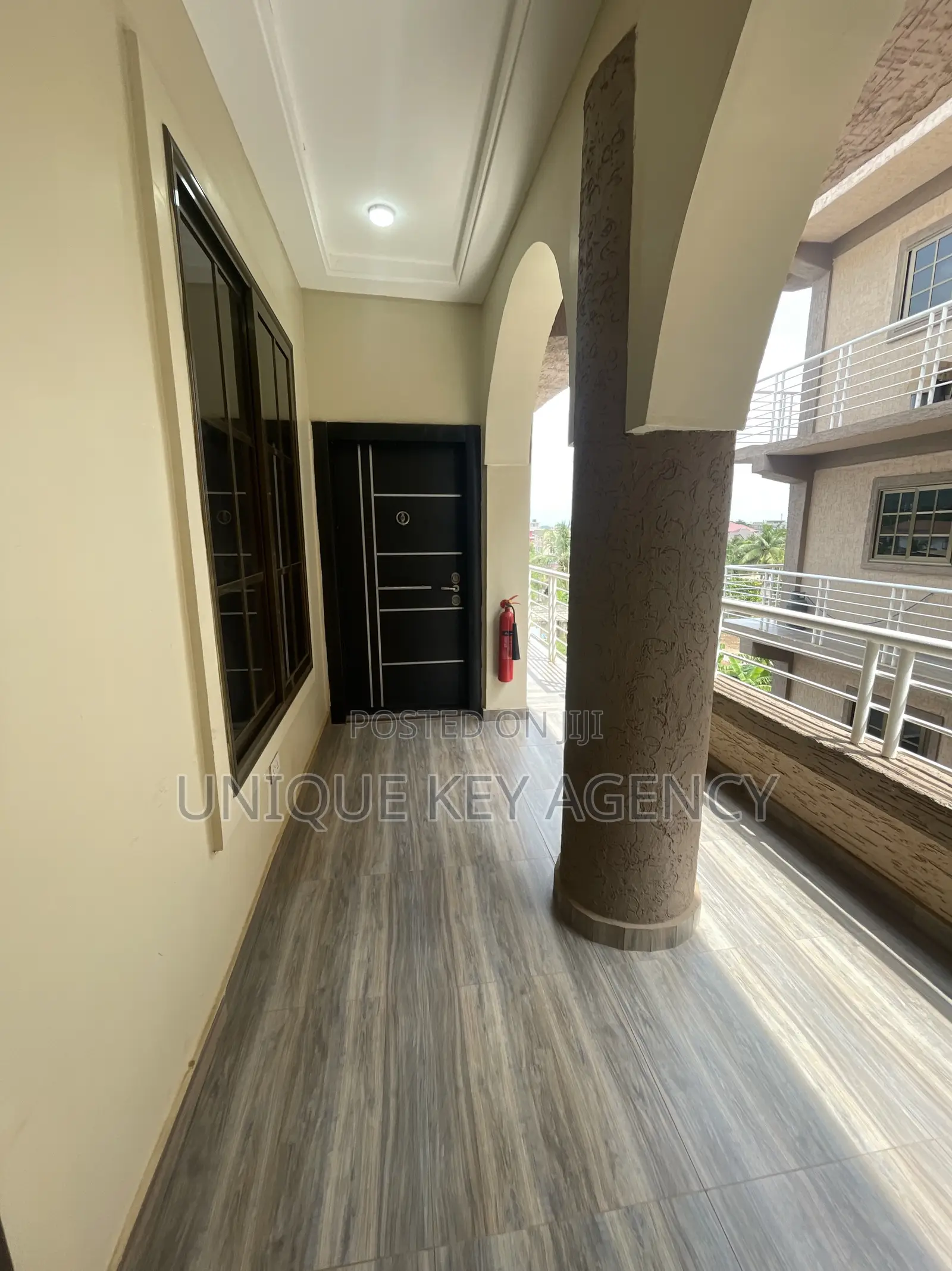 2bdrm Apartment in Unique Key Agency, West Legon for rent