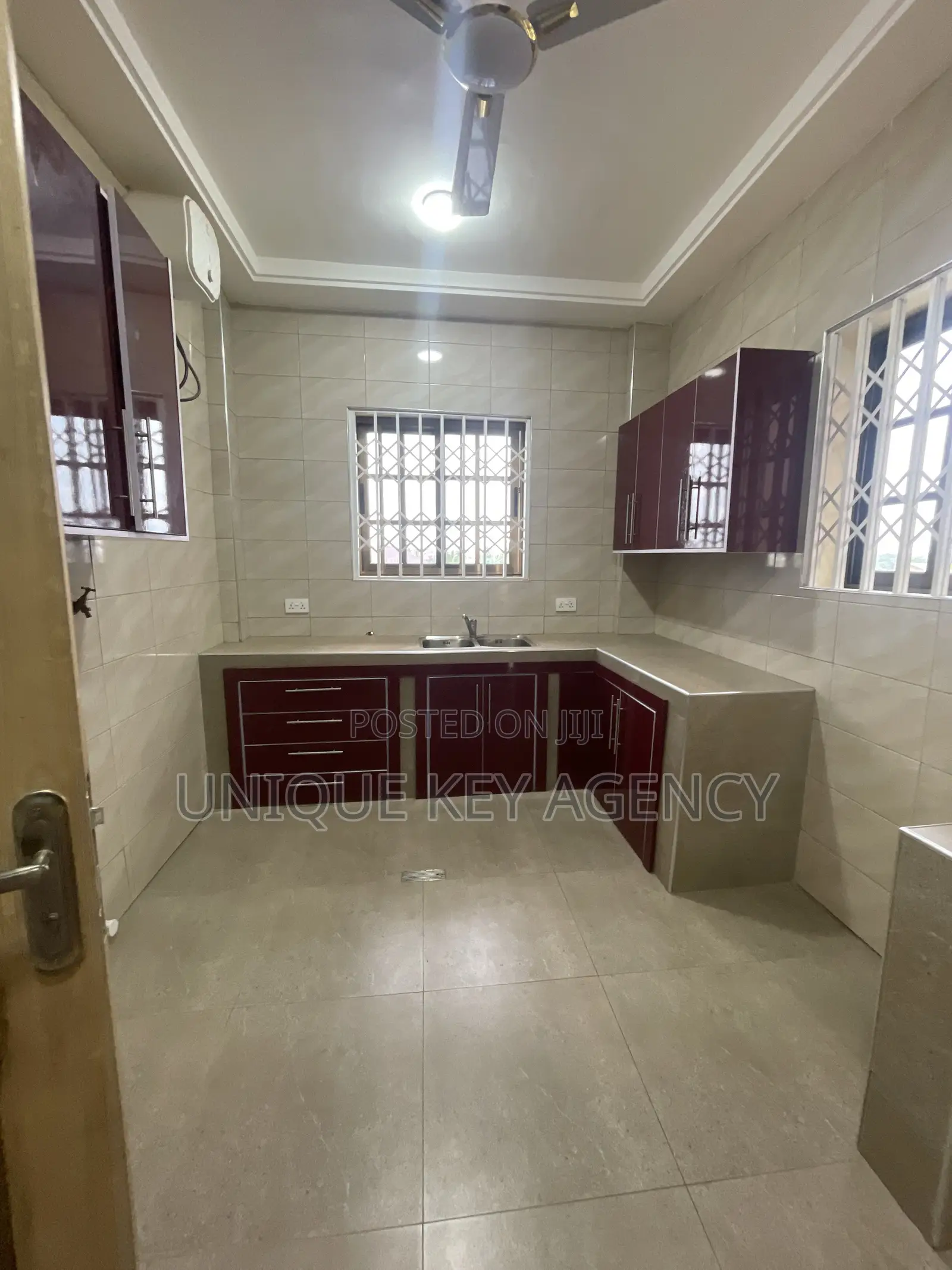 2bdrm Apartment in Unique Key Agency, West Legon for rent