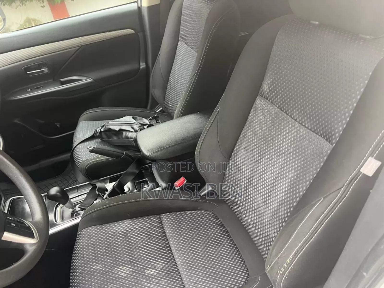 Mitsubishi Outlander 2018 White