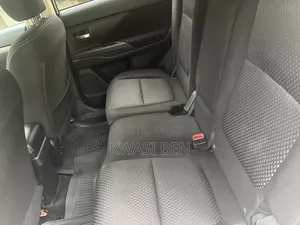 Mitsubishi Outlander 2018 White