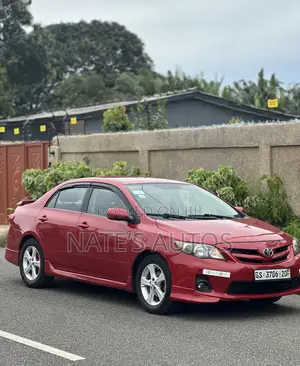 Toyota Corolla S 5-Speed 2013 Red