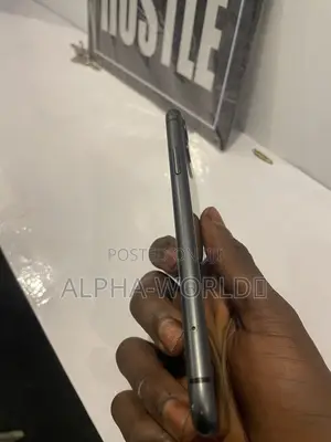 Apple iPhone 11 64 GB Black