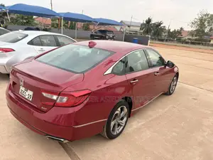 Honda Accord Sport (2.0L 4cyl Turbo 10A) 2019 Red