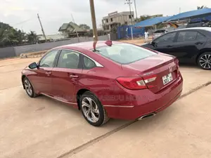 Honda Accord Sport (2.0L 4cyl Turbo 10A) 2019 Red