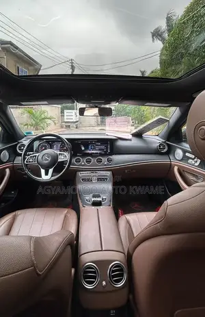 Mercedes-Benz E300 2019 White