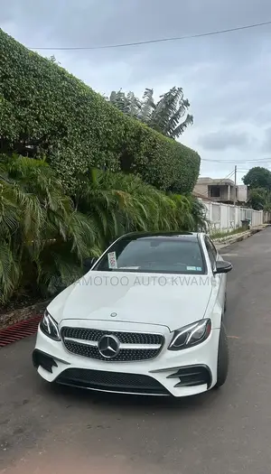 Mercedes-Benz E300 2019 White