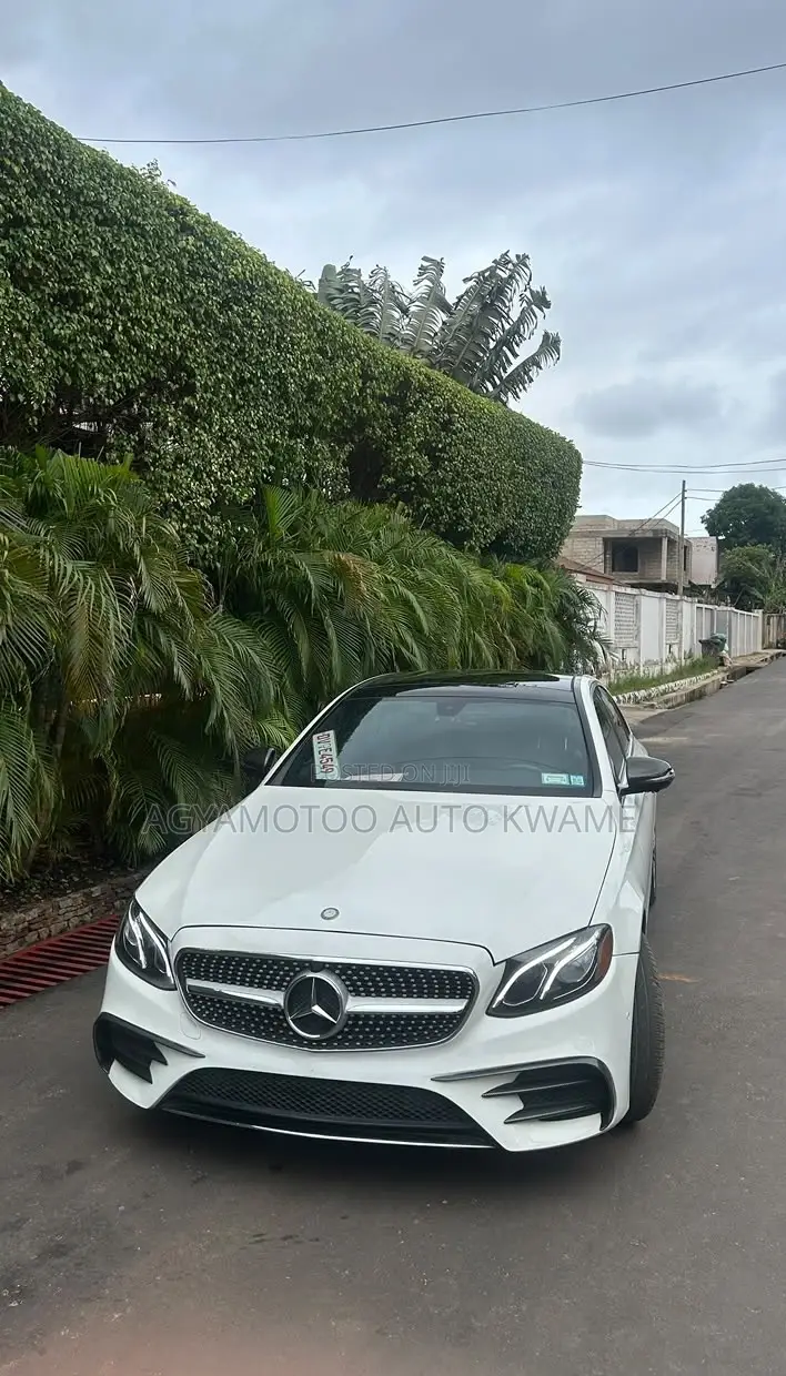 Mercedes-Benz E300 2019 White
