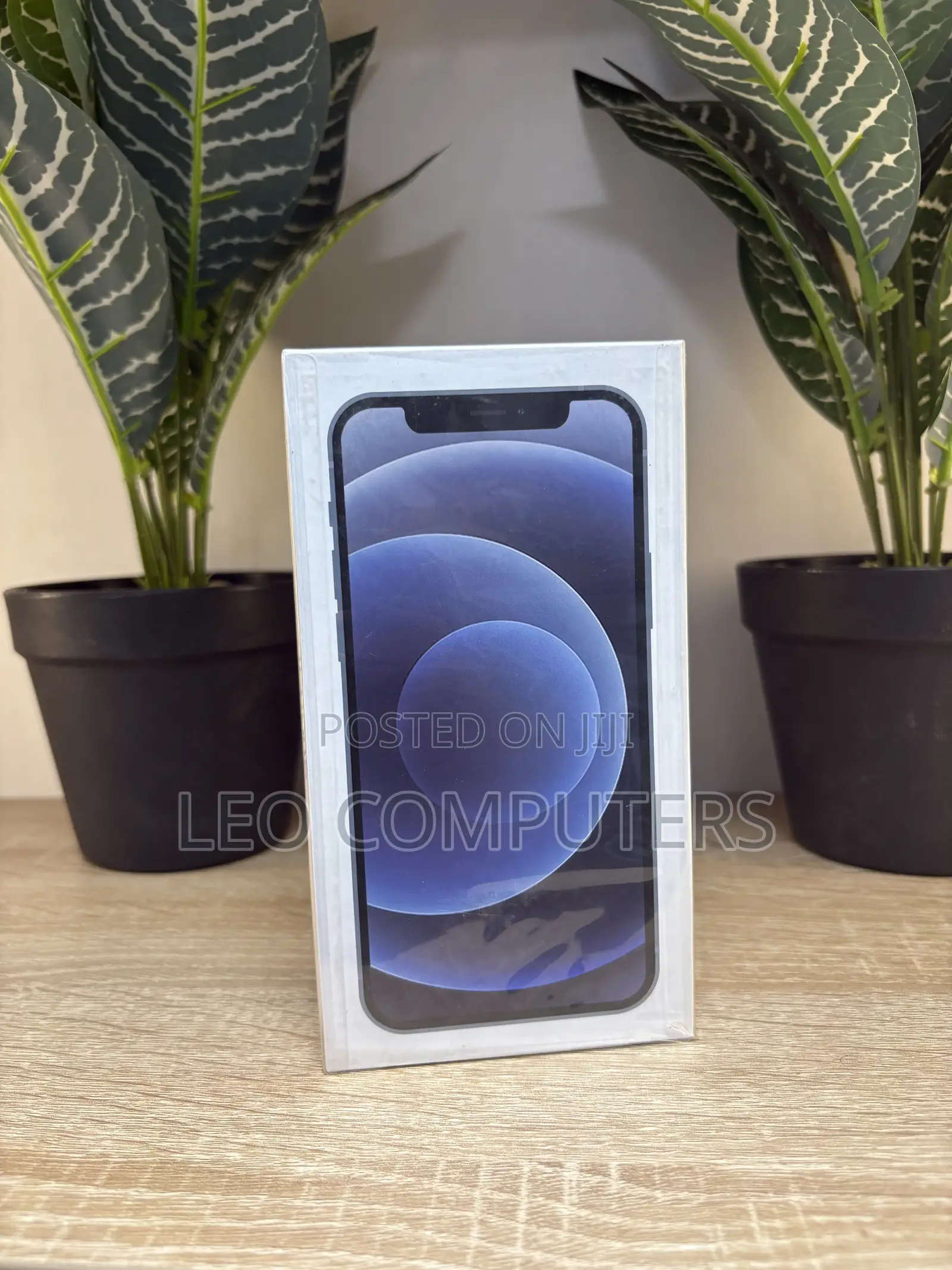 New Apple iPhone 12 128 GB Black