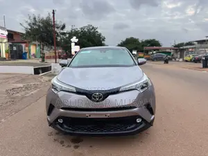 Toyota C-HR 2024 Gray